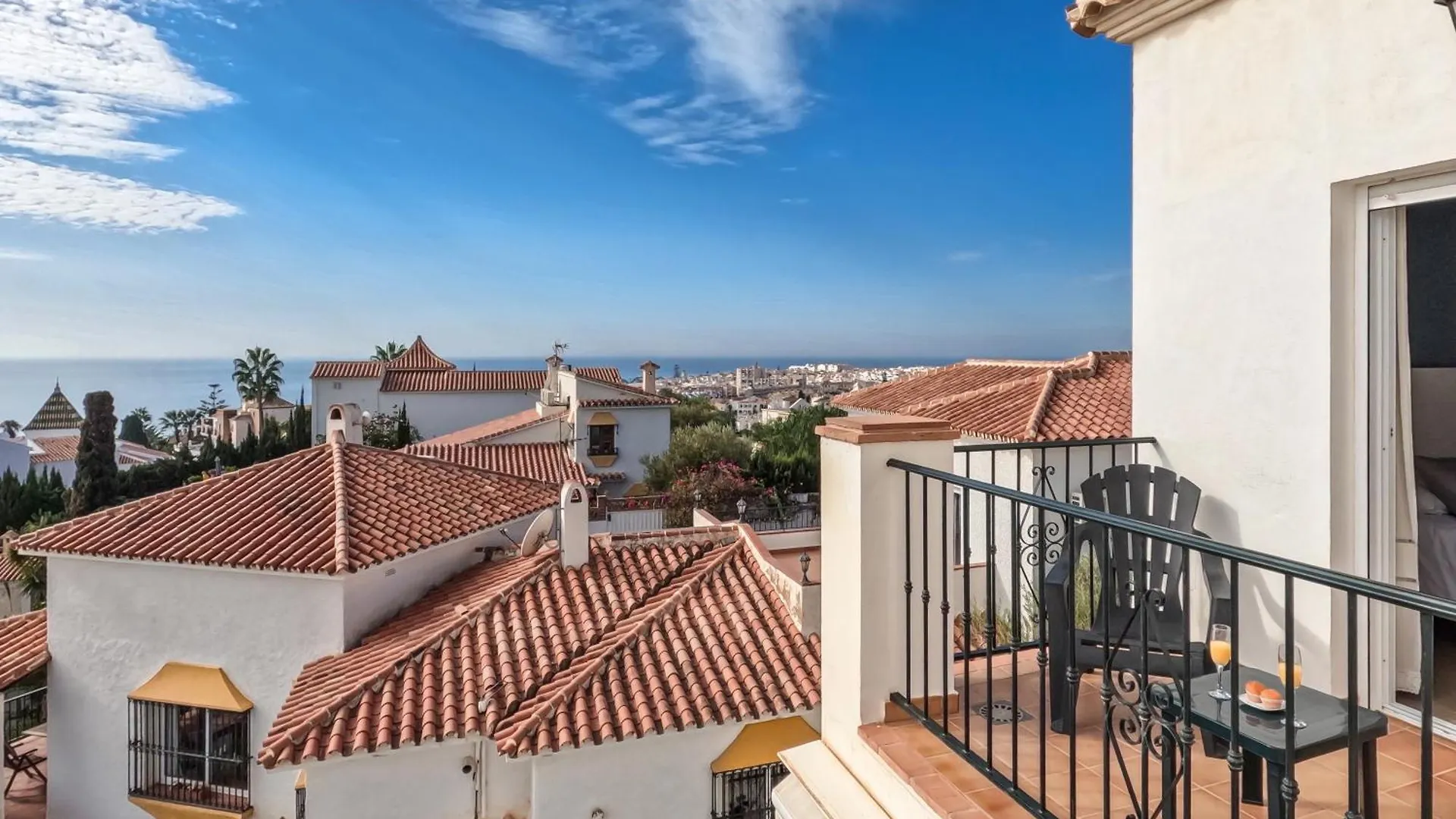Apartamentos Chimenea Nerja 0*,