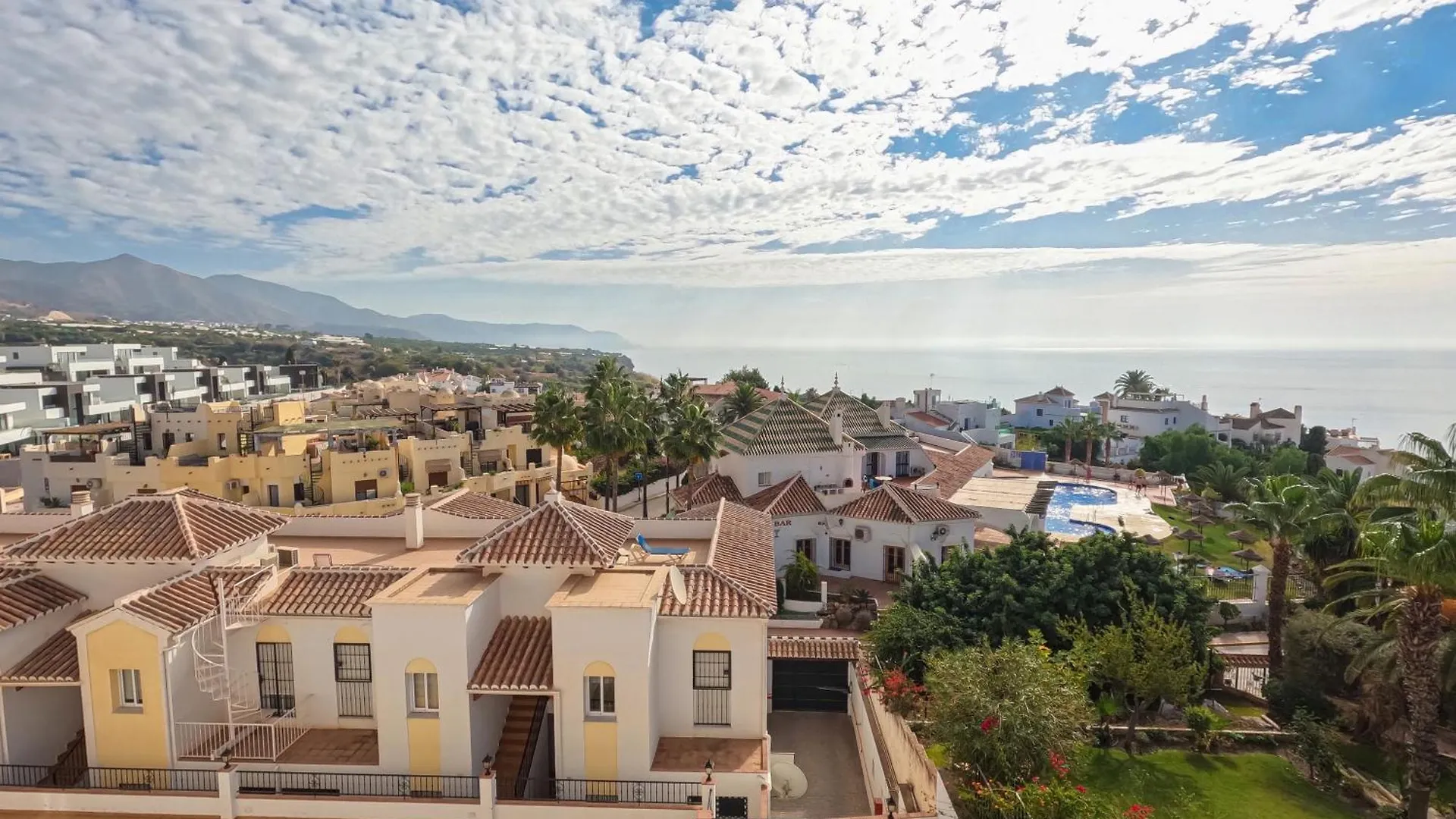 Apartamentos Chimenea Nerja