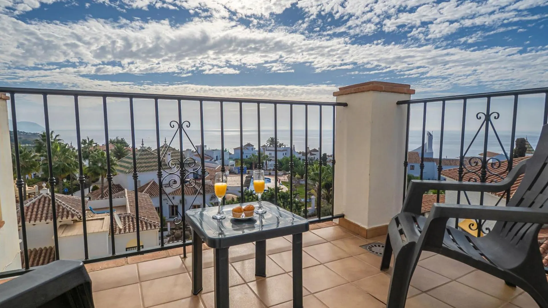 Apartamentos Chimenea Nerja