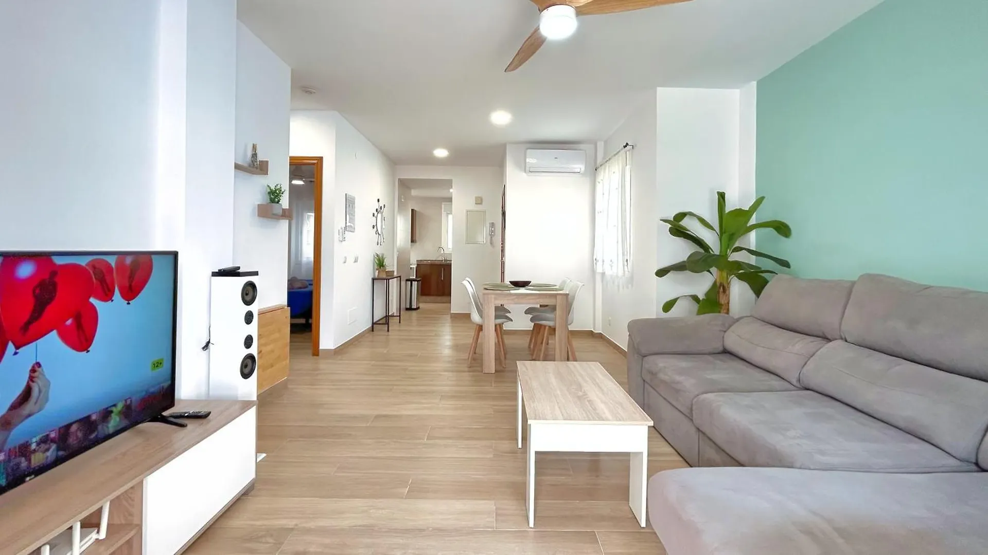 Apartamentos Chimenea Nerja Spain